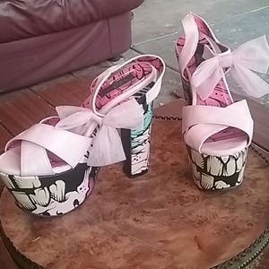 very high heeled pink heels